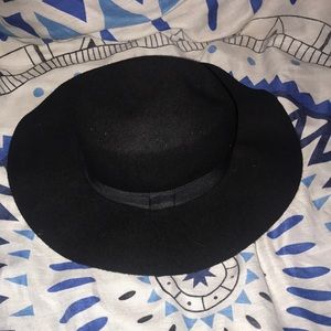 Black Floppy Sun Hat
